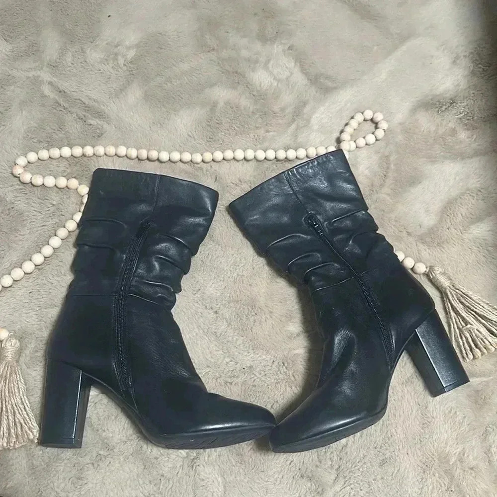 Anne Klein Black Leather Heeled Boots